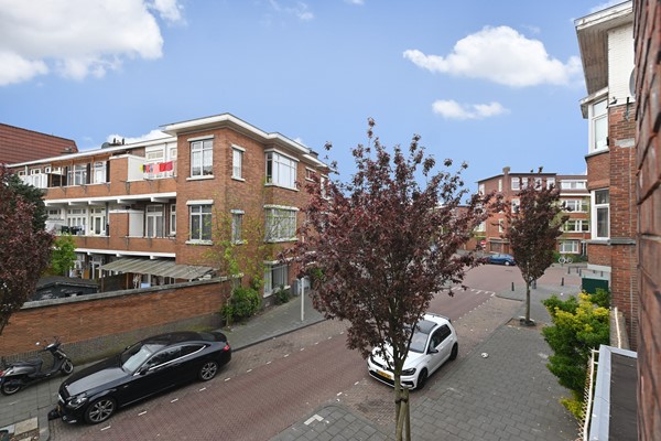 Medium property photo - Barneveldstraat 35, 2573 WB Den Haag